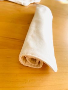 布ナプキン三つ折り丸